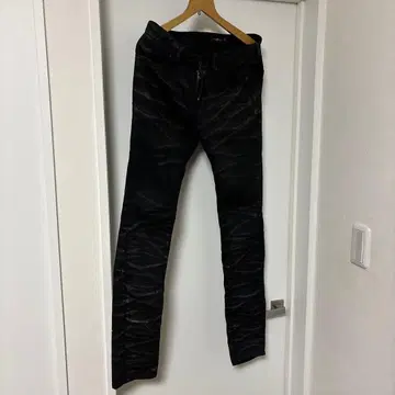 스키니 데님 블랙 사이즈 46