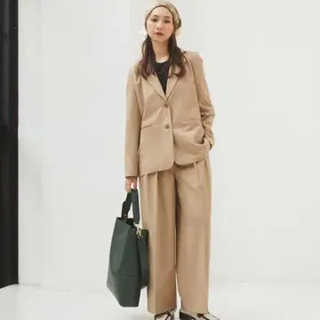 RANDEBOO 클래시컬 자켓