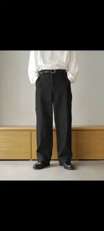 오센틱 스트레이트 데님 B5056 블랙