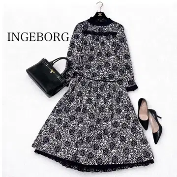 INGEBORG 잉게보그 셋업 플레어 스커트 & 블라우스 벨로아