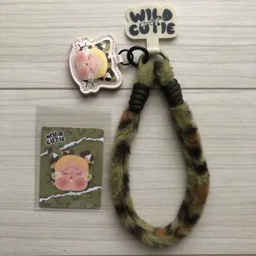 CRYBABY Wild but Cutie 시리즈 Camo Cutie