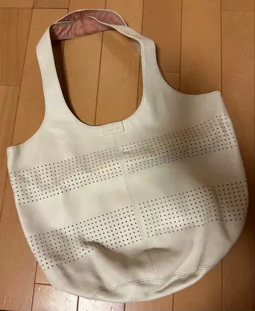 아네스 베 화이트 토트백