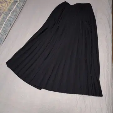 새상품 미즈이로 인드 플리츠 스커트