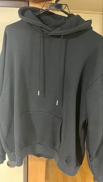 오프닝 액트 캐스퍼 존 후드티