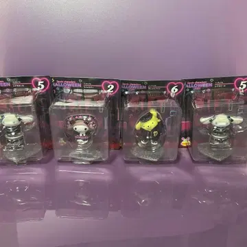 산리오 할로윈 피규어 4개 세트