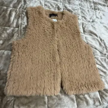 RHC x H BRAND Faux Fur Vest 퍼 베스트