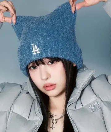 MLB 한국 한정판 비니 복슬복슬 고양이 귀 블랙 니트 모자