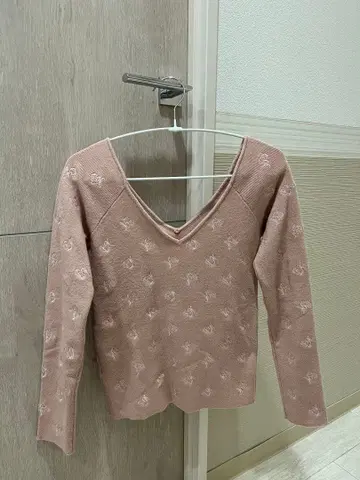 eimy istoire 핑크 V넥 니트