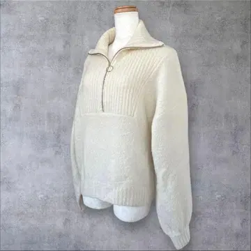 새상품급 슬로브 이에나 부클레 하프 지퍼 풀오버