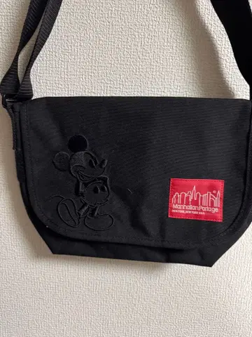 맨해튼 포티지 디즈니 스토어 한정판 숄더백