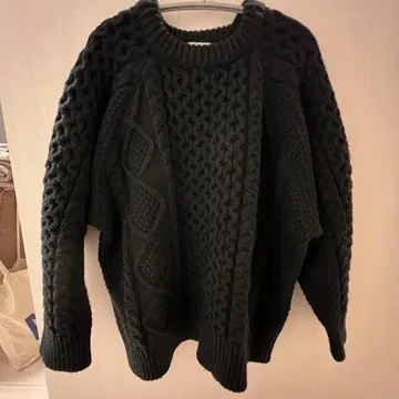 selectMOKA 블랙 케이블 니트 긴팔 스웨터