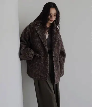 샤기 테일러드 코트 브라운