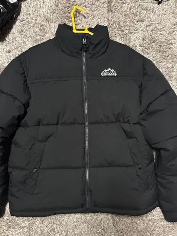 OUTDOOR 블랙 다운 자켓