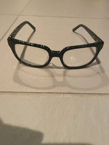 SABRE 기하학 패턴 블랙 안경