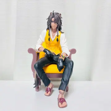 트위스테 피규어