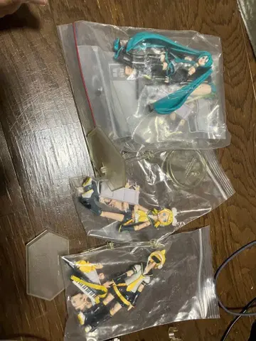 figma 하츠네 미쿠, 카가미네 렌, 린, 덤