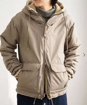 TAION MILITARY REVERSIBLE BOA HOODIE