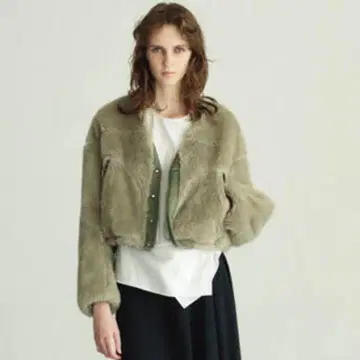 1월 발송 맥피 MACPHEE 보아 자켓