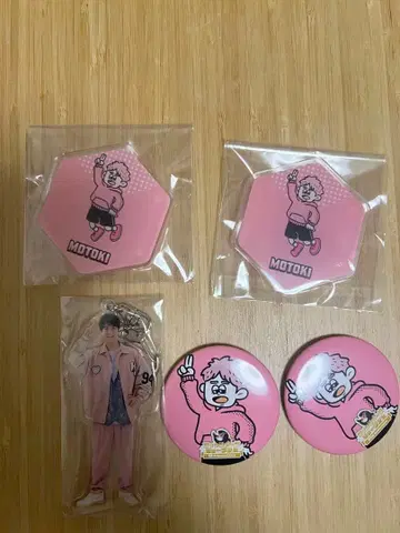 C상 피셔즈 모토키 아크릴 키링 배지 세트