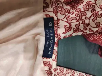 KEITA MARUYAMA 꽃무늬 슬릿 팬츠