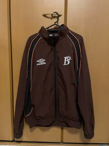 UMBRO x BoTT 자켓 m 사이즈