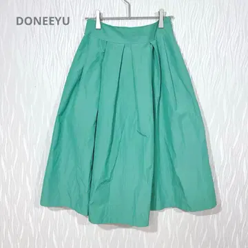 (도니유) 미사용 택 포함 고급 턱 플레어 스커트 일본제 고품질