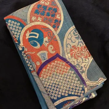 앤티크 후쿠로 오비에서 리메이크한 길상 문양 반폭 오비