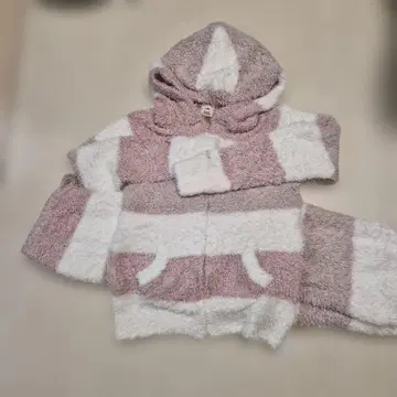 미사용 새상품 plaque 후드 부착 룸웨어 핑크와 화이트