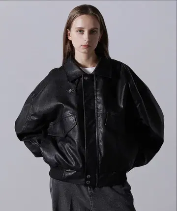 블랙 오버 사이즈 가죽 자켓