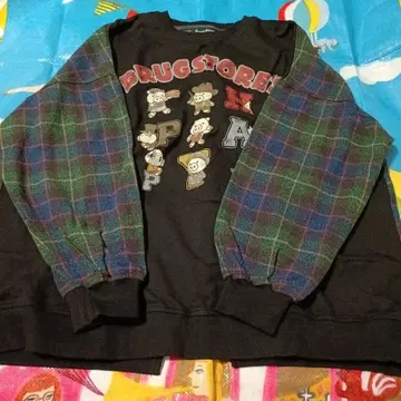 새상품/드럭 스토어즈/트레이닝복/블랙과 체크 무늬/F