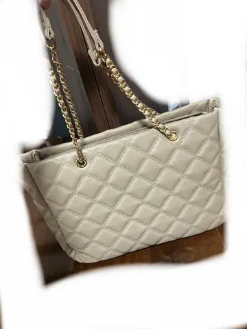 미사용 약간 하자품 체인 백