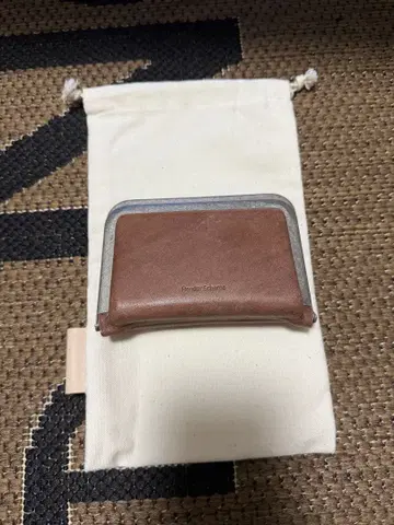 Hender Scheme 쓰리디 퍼스