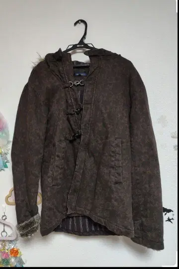 junnextlabel 다크 브라운 후드 부착 자켓