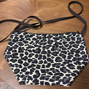 새상품급 에르베샤 펠리에 팬서 블랑 S 사이즈