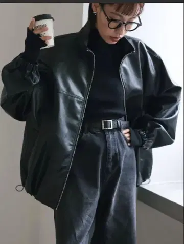 Re:EDIT 리에디 페이크 레더 스탠드 칼라 블루종 니트