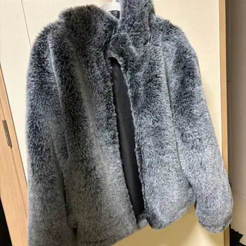 ZARA 후드 부착 퍼 자켓 M