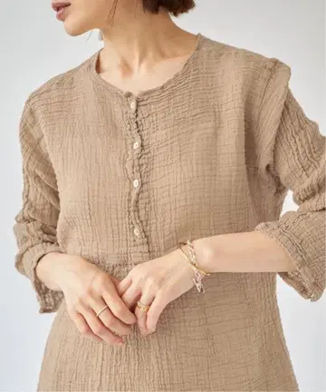 아틀리에 프랑세 헨리넥 탑스 (IENA에서 구매)