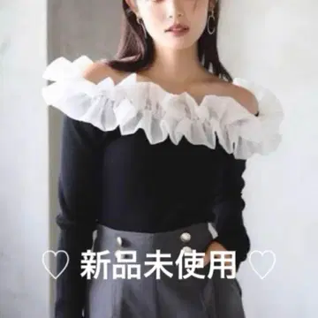 새상품 리랜드트루 Rirandture 오간자 프릴 리브 니트