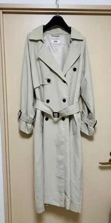 [새상품] AZUL BY MOUSSY 트렌치코트 S사이즈