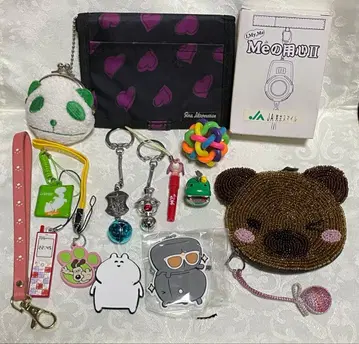 잡화 여러 가지 (캐릭터 굿즈, 스트랩, 지갑, 방범 부저 외)