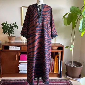 MUVEIL 프린트 색 원피스 제브라 패턴