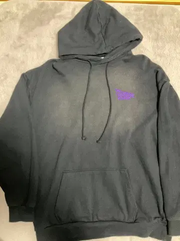 Younger Song 블랙 후드티