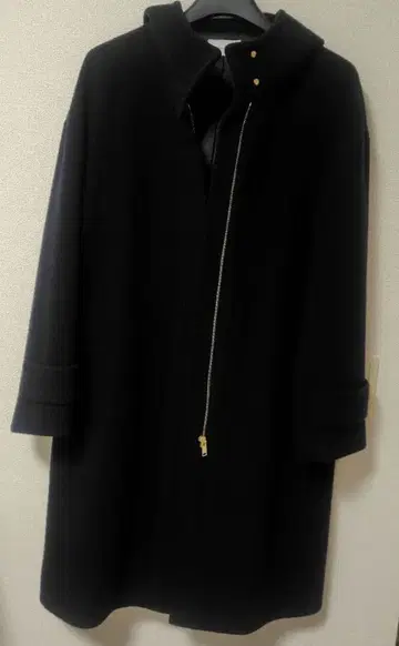 그린 라벨 릴랙싱 후드 부착 롱 코트 블랙