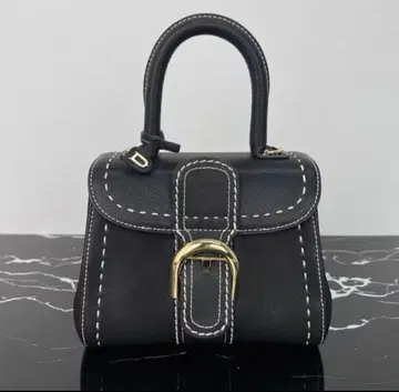 블랙 가죽 핸드백