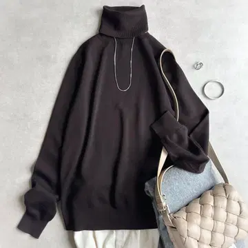 새상품급 EVERYDAY I LIKE. 터틀넥 니트 브라운