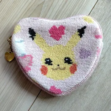 페이러 러브리 포켓몬 러블리 코스메 하트형 파우치 피카츄