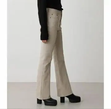 AZUL BY MOUSSY / 플레어 데님 팬츠