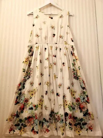 미스티우먼 꽃무늬 슬리브리스 원피스 코튼 100% 하와이 리조트