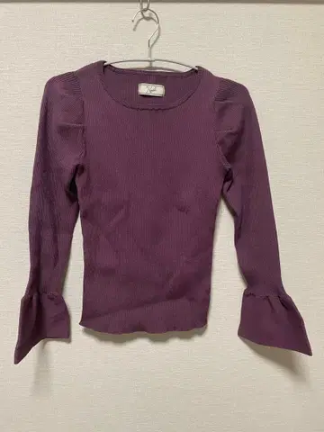 Noela 플레어 슬리브 니트 (퍼플)