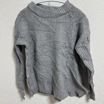 새상품급 그레이 리브 하이넥 니트